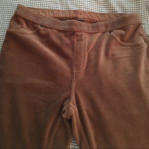 Hue corduroy leggings.